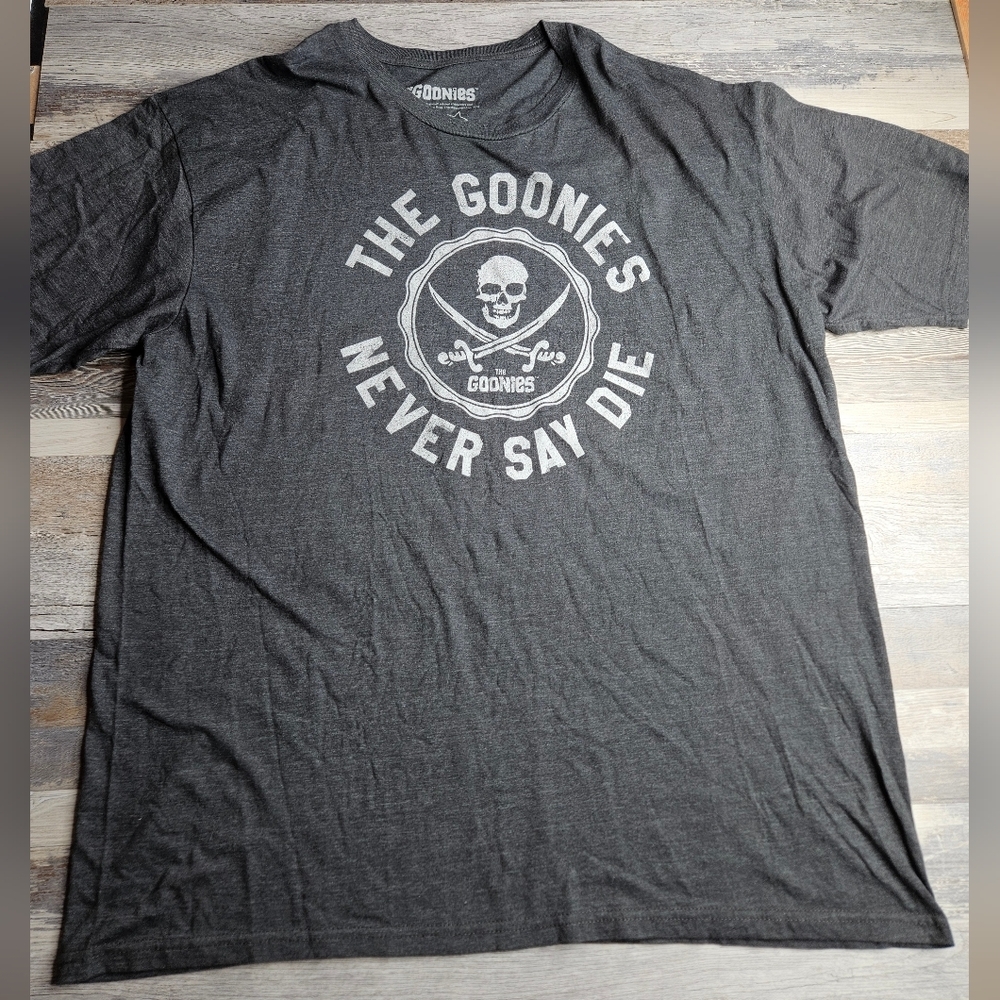 The Goonies Tshirt Men's 2X Grey Never Say Die